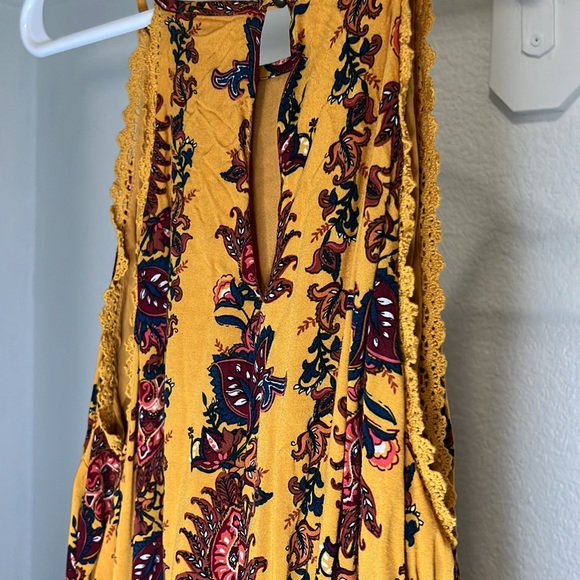 Mid summer dress - Picture 3 of 3